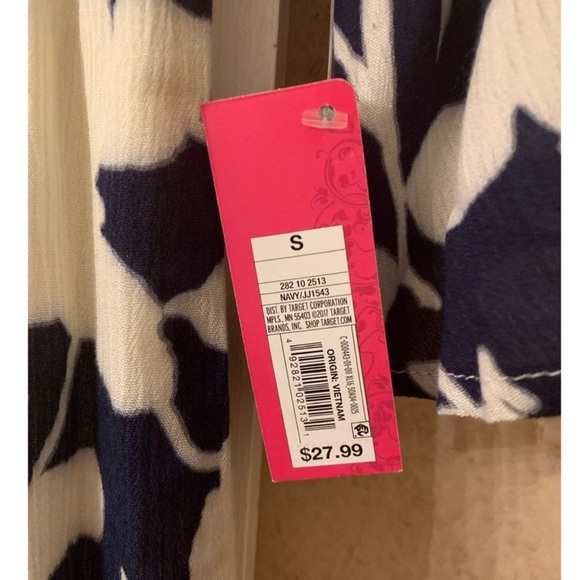 Xhilaration Floral Navy and White - Picture 4 of 9